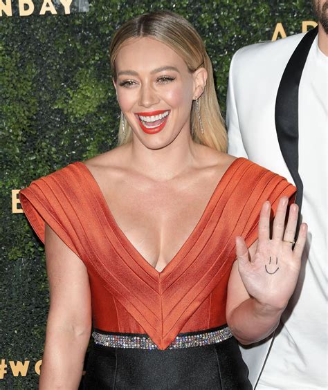 Hilary Duff Sexy Boobs - Hot Celebs Home