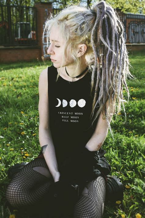 Pin von Star Moon auf Dreadlocks | Dreads, Braids frisuren, Schöne menschen