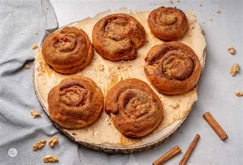 Канелени рулца с бананов пълнеж от MateKitchen