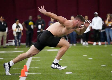 Nfl Kyle Long Shirtless