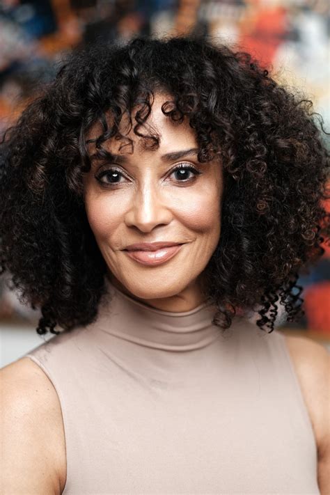 Conversations with Laura Cathcart Robbins - Voyage LA Magazine | LA