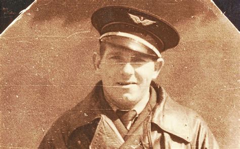 il    ans  aviateur landerneen tentait de freiner linvasion des