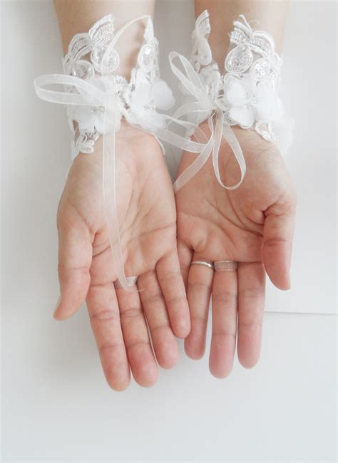 Bridal Gloves, Ivory Gloves, Modern Gloves, Svarovski Crystal, Luxe