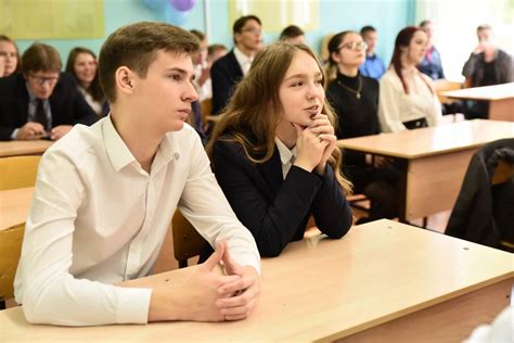 Минобразования изменило сроки приема в 10-11-е классы гимназий и школ