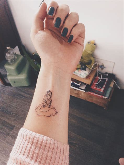 alice and wonderland tattoo ideas 8