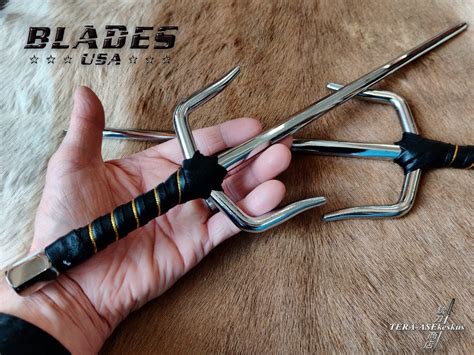 BladesUSA Chrome Compact SAI Swords miekat