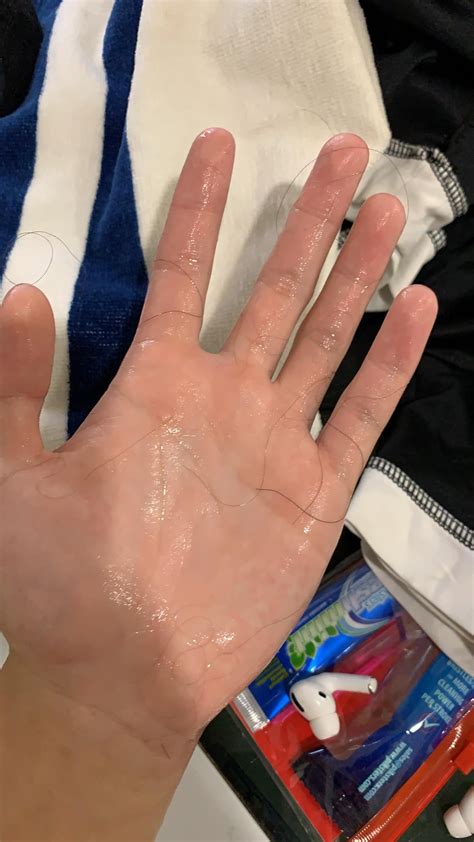 Hair falling out when showering : r/curlyhair
