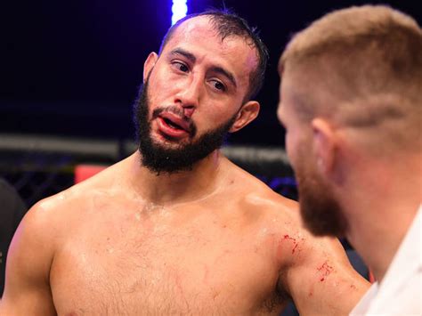 Доминик Рейес мина операция на менискуса — MMA.BG