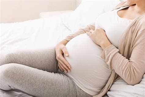 Obstetrician Sydney - Female Obstetrician | Dr Adeline Chan