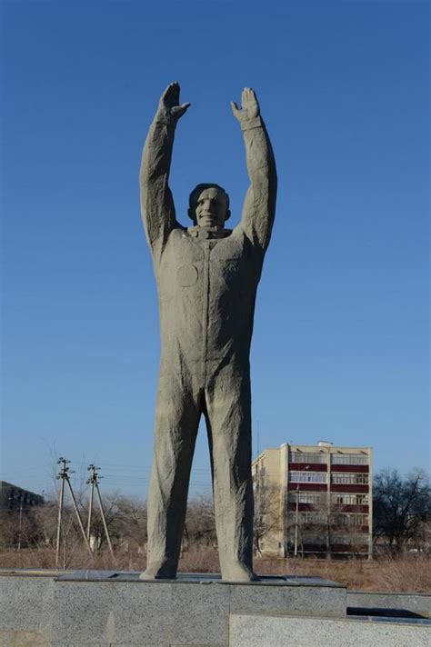 Памятники Юрию Гагарину :: фотообзор :: Юрий Гагарин (Yuriy Gagarin)