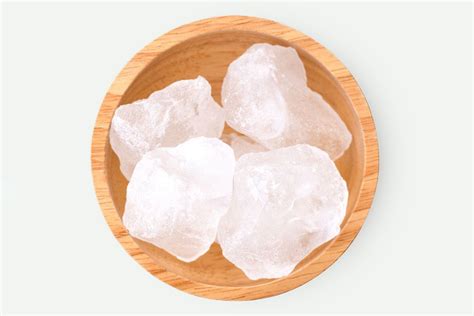 es la piedra de alumbre  cuales son sus usos