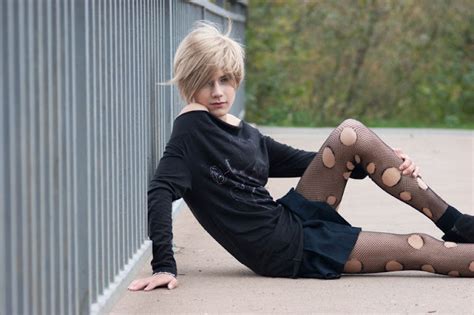 Mishel Fox - Today's Androgynous Guy