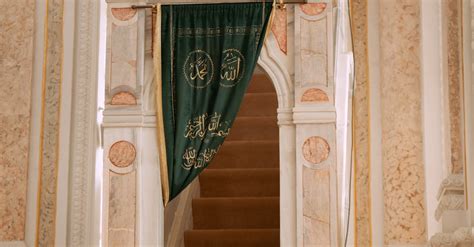 The Minbar in the Ortakoy Mosque · Free Stock Photo