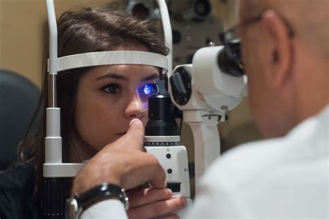 LENTILLES DE CONTACT