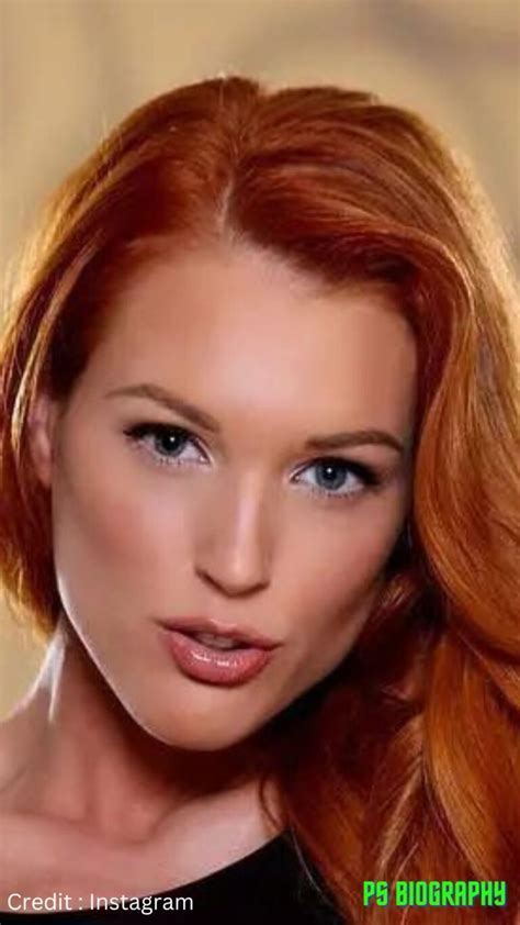 Everything About Jenny Blighe: Bio, Age, Height, Figure, Net Worth