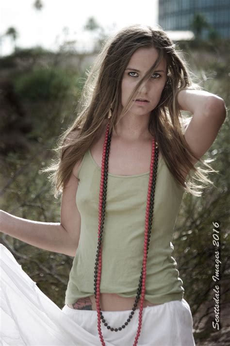 Model Q&A: Lonna Manson | Model Mayhem Blog