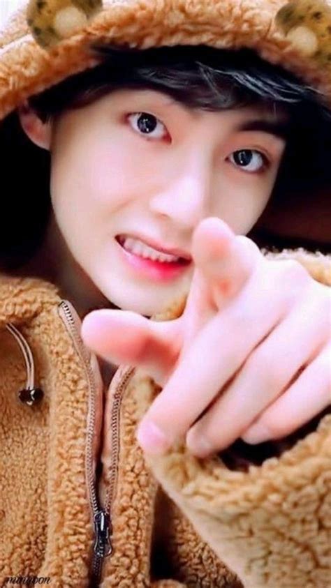 Tae cute pics 🥰🥰🥰 | Bts taehyung, Taehyung, Bts jungkook
