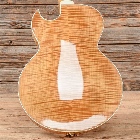 Heritage Sweet 16 Natural 2001 – Chicago Music Exchange