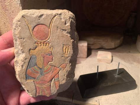 Isis - Egyptian art - Goddess of magic & mothers. Ancient Egypt mythology