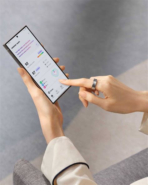 Samsung представляет умное кольцо Galaxy Ring
