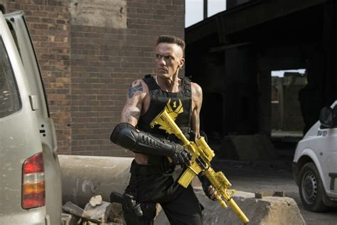 Photo du film Chappie - Photo 15 sur 20 - AlloCiné