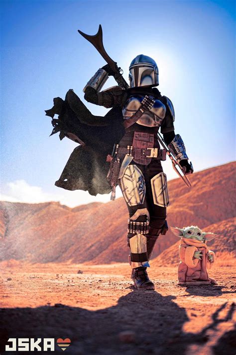Jessica Nigri as The Mandalorian : r/cosplaygirls
