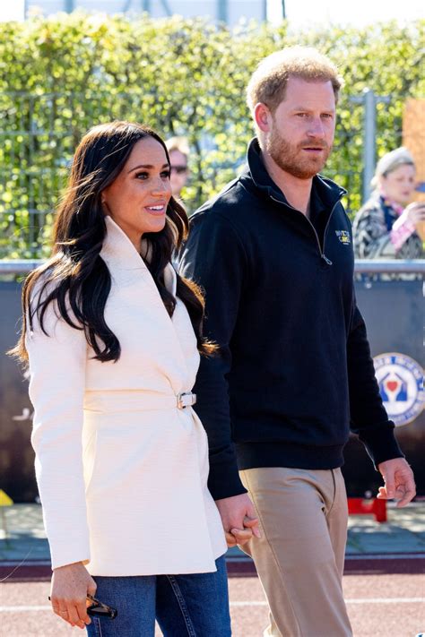 Meghan's Mole On Twitter: Is This The Biggest Royal Shock Yet? Image 15
