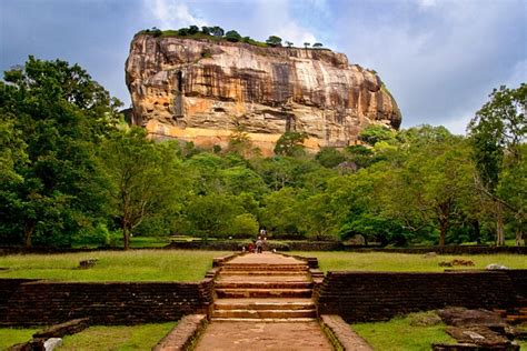 sigiriya sri lanka dambulla  photo  pixabay