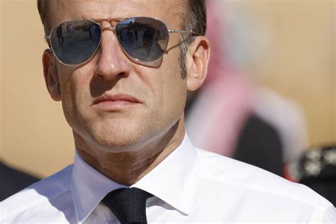 "Huele al presidente": Emmanuel Macron y las "cantidades industriales