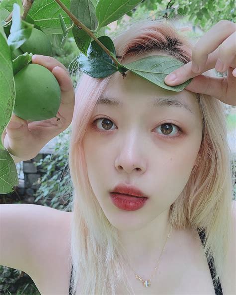 Солли поделилась новым фото в Инстаграм - K-pop