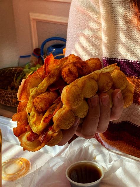 How am I supposed to take a bite of this? : r/StupidFood