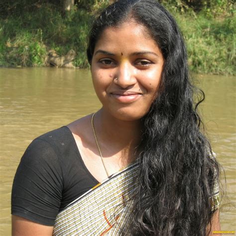 Indian bhabhi: Singapore malayali kerala girls women housewives aunties