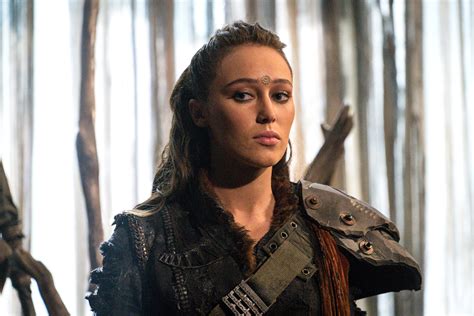 The 100‘s Executive Producer Breaks His Silence About Lexa’s Death – TV