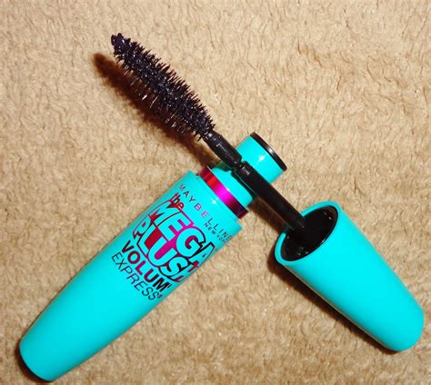 Angélica Valsani: Novo Rímel da Maybelline