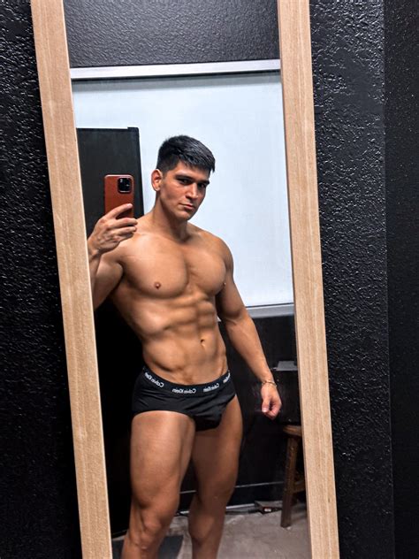 Hector Marchena - Hector Marchena added a new photo.