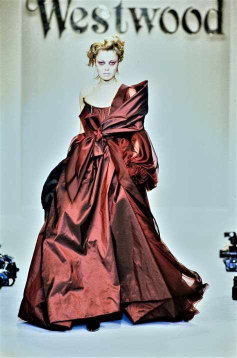 Vivienne westwood fall 1993 ready to wear fashion show – Artofit