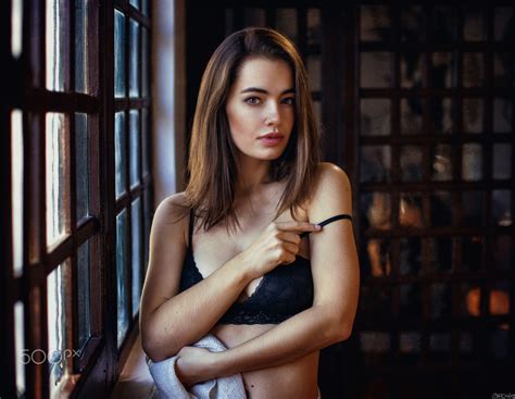 Lidia Savoderova, model, women, looking at viewer, brunette, Pablo