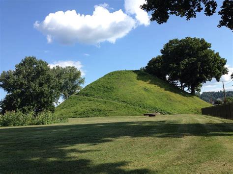 Country Lane Crafts & Antiques: Grave Creek Mound in Moundsville, WV
