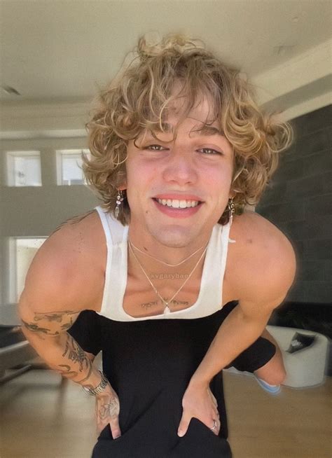 vinnie hacker | Hacker aesthetic, Cute white guys, Style