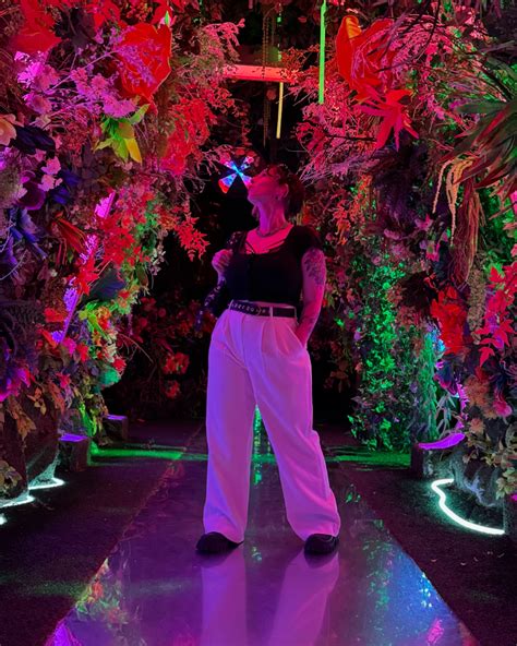 Hailey Williams | wearing my fancy pants 👖 | Instagram