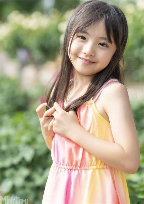 Pin on かわいい小さな女の子