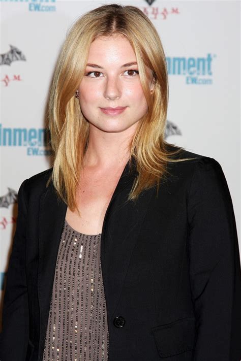 emily vancamp Picture 1 - Comic Con 2011 Day 3 - Entertainment Weekly ...