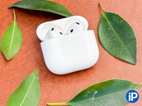 Обзор новейших AirPods 4 с шумодавом и без кабеля. Есть ли смысл их ...