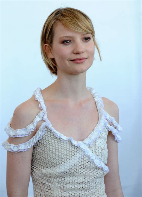 Poze Mia Wasikowska - Actor - Poza 30 din 184 - CineMagia.ro