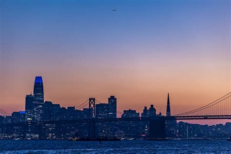 City Skyline during Sunset · Free Stock Photo