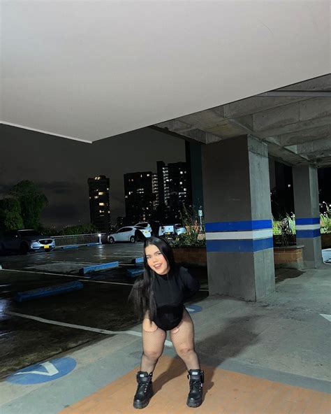 M a r í a V i t o | tengo una conejitaaaa con tremendo qlotee🥕 | Instagram