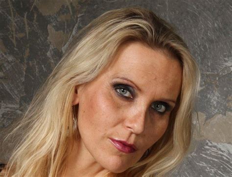 Julia Pink Biography/Wiki, Career, Photos & More