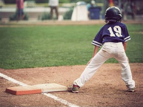 Youth Baseball Helmet Size Chart And Buying Guide | Honest Baseball