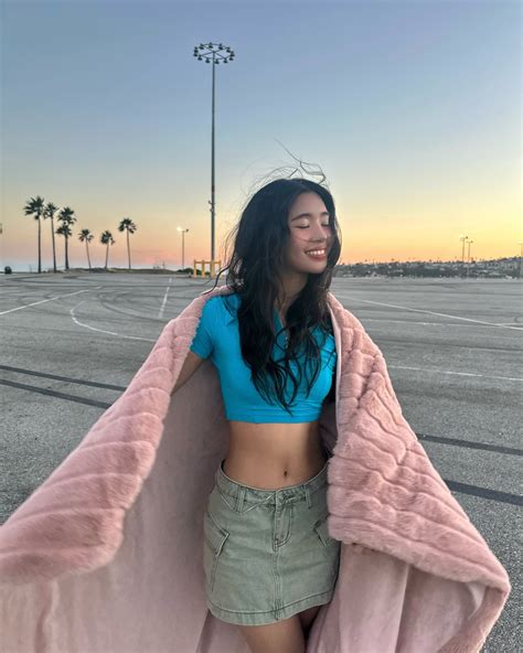 How to Achieve KATSEYE Sophia Laforteza’s Beauty Look | Preview.ph