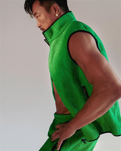 CHOO SUNG-HOON Star of PHYSICAL 100 For PRESTIGE